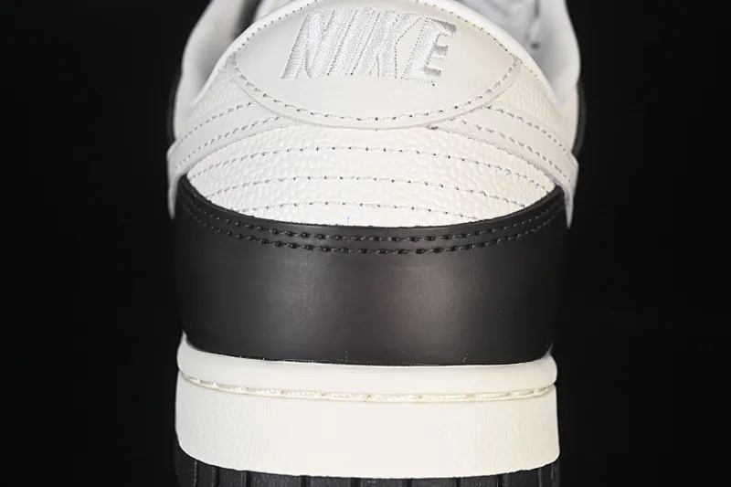 All categories Nk SB Dunk series Nk SB Dunk Low low-top sneakers Nike SB Dunk Low low-top casual sneakers IH7333-200